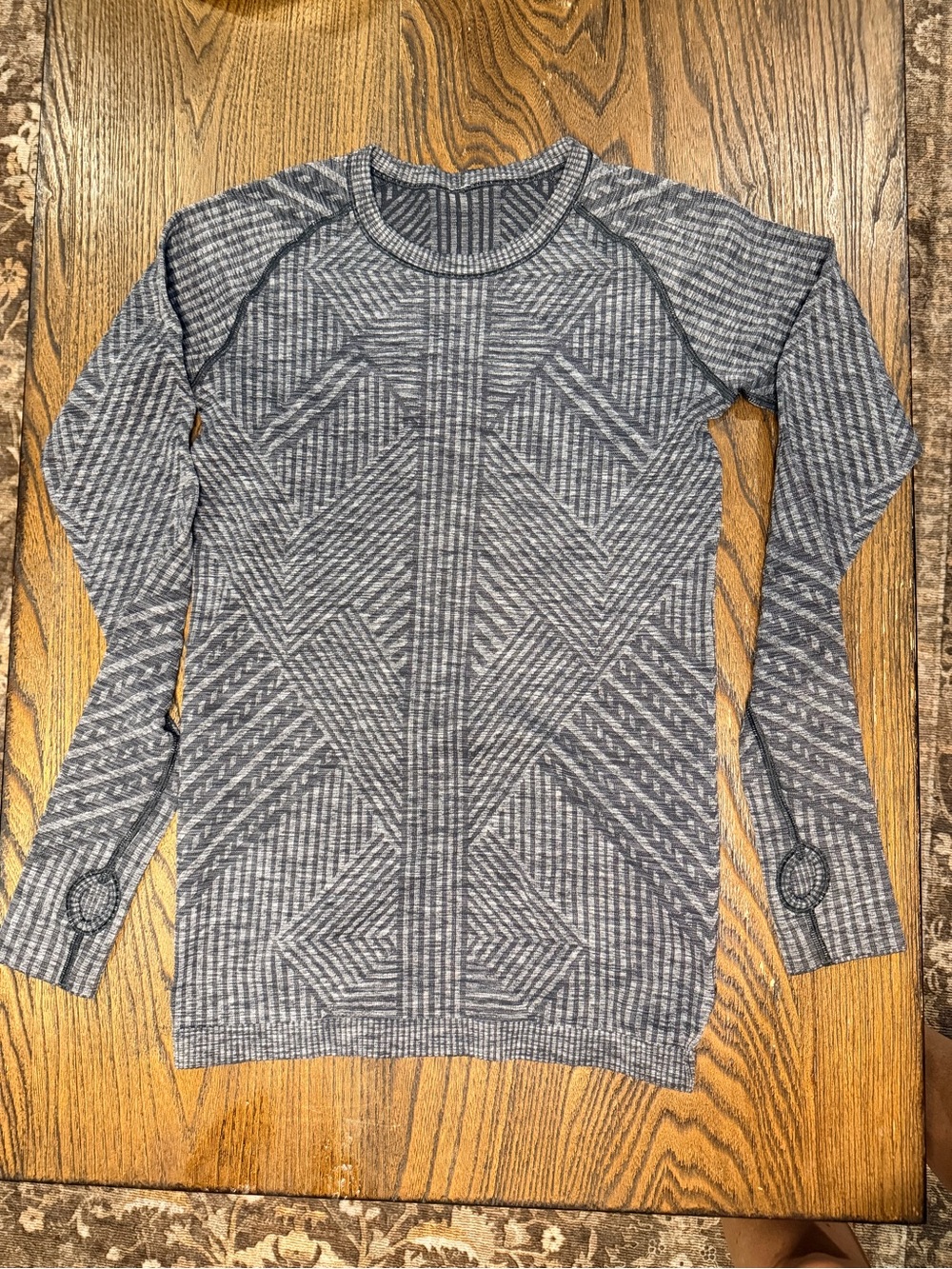 lululemon athletica Gray Geometric Long Sleeve Top